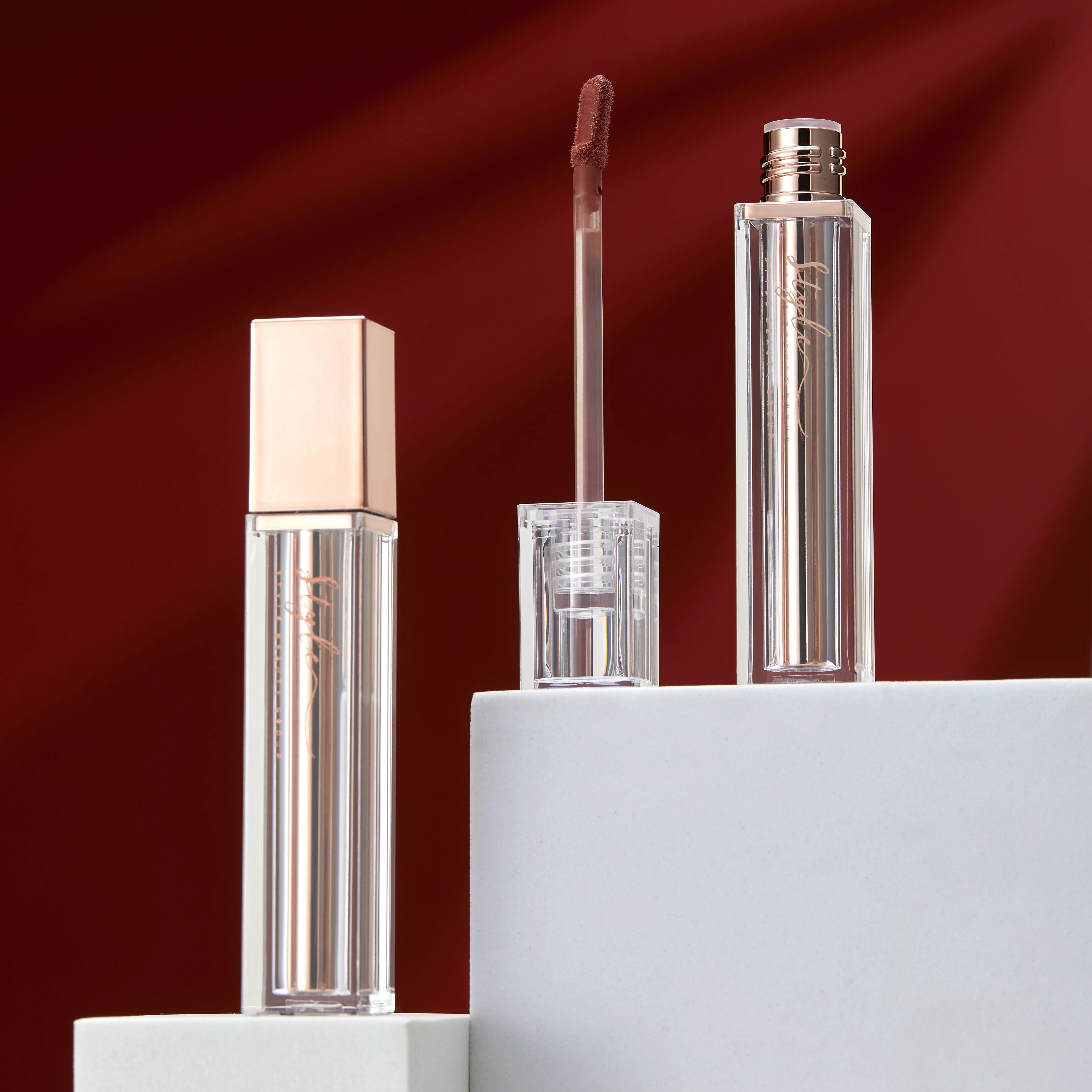TRIANGLE-HEAD EYEBROW PENCIL